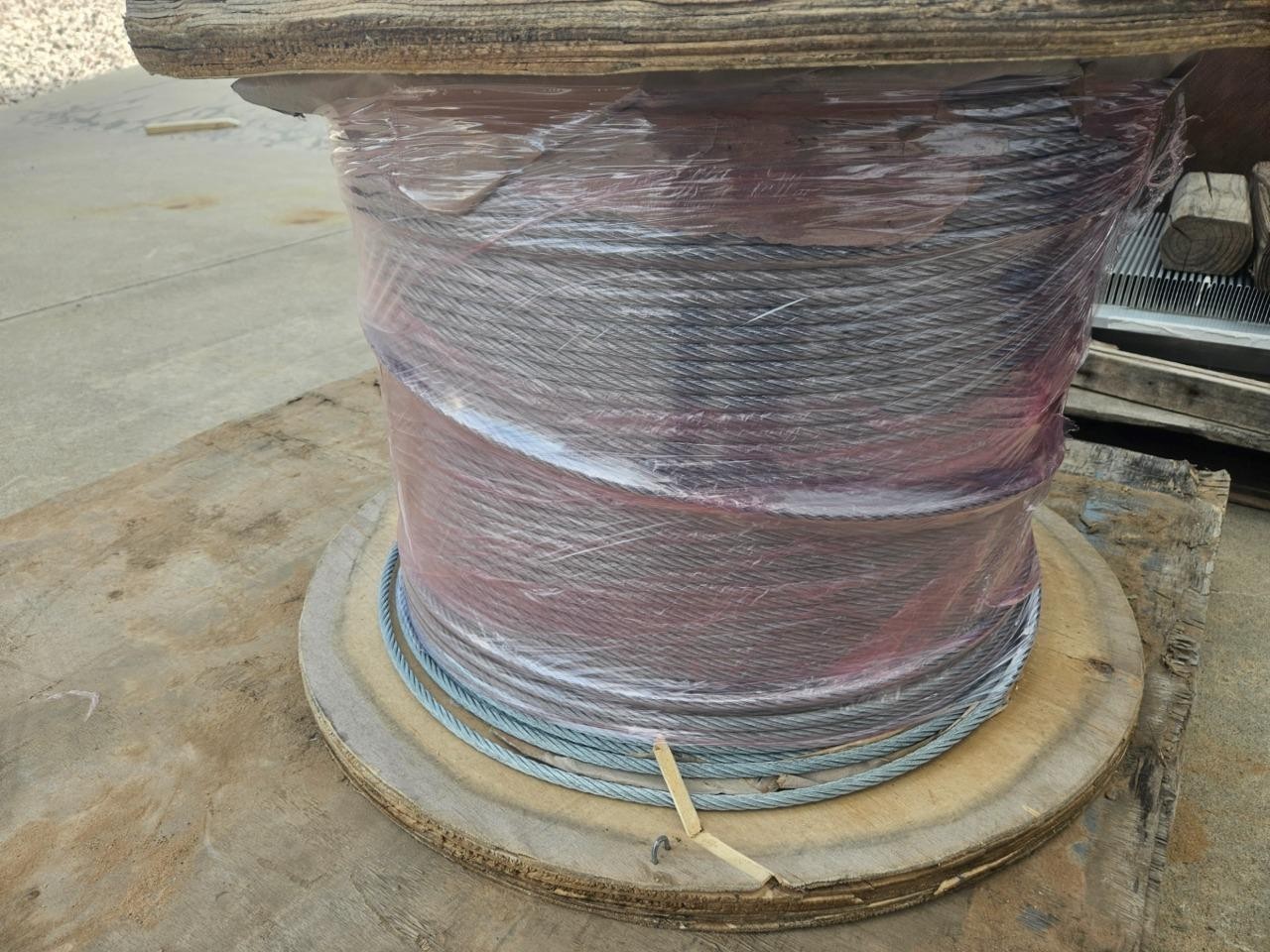 3/8" New Galvanized Aircraft Wire Rope 7x19 Stranded 2500' Reel - New - Image 5