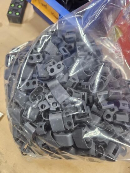 (400) TE Connectivity 1587940-3 HVA280-2P Cable Seal Retainer Size C - New - Image 3