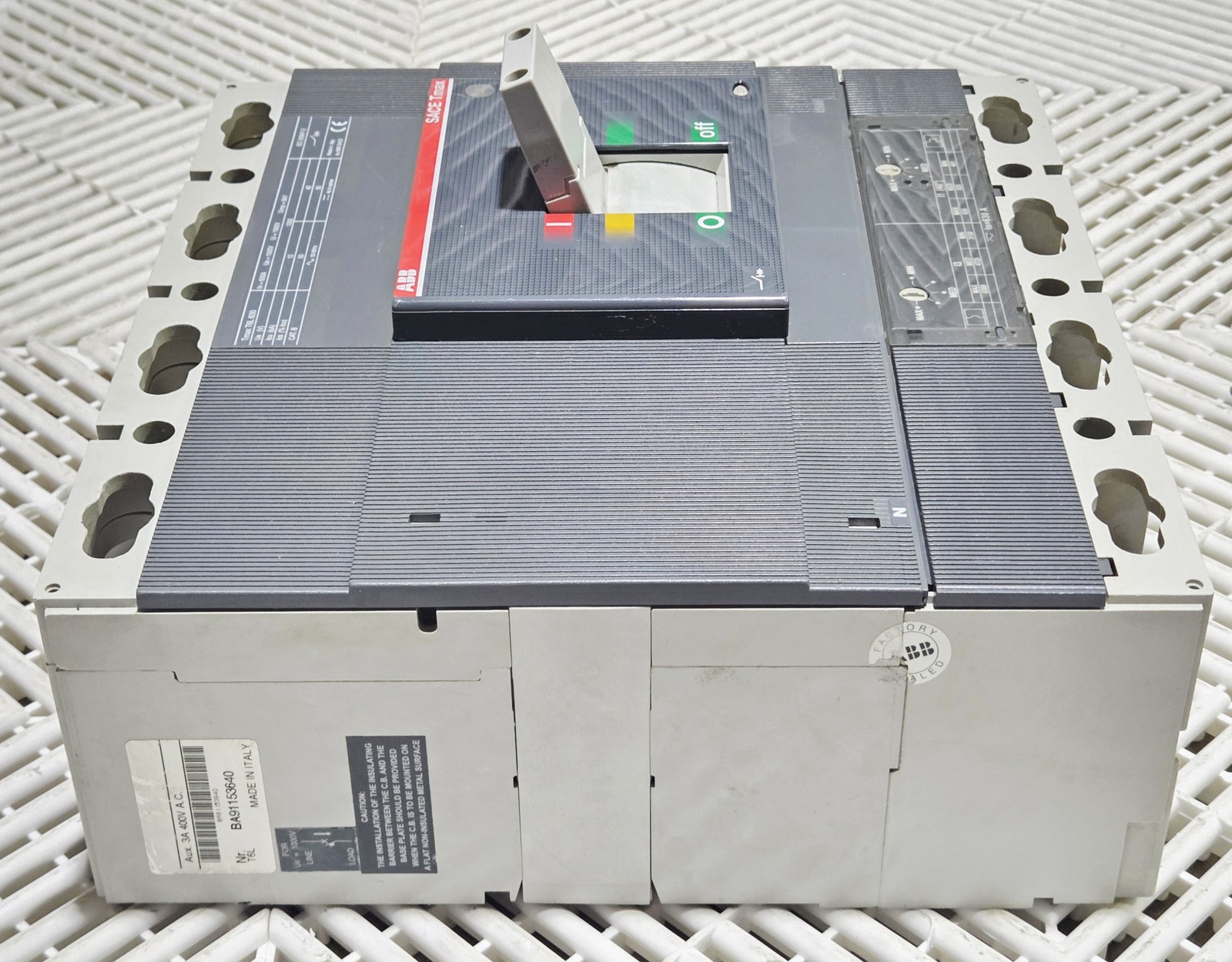 ABB T6L630 Tmax 630A 1000V 4-Pole MCCB Circuit Breaker - Used - Image 8