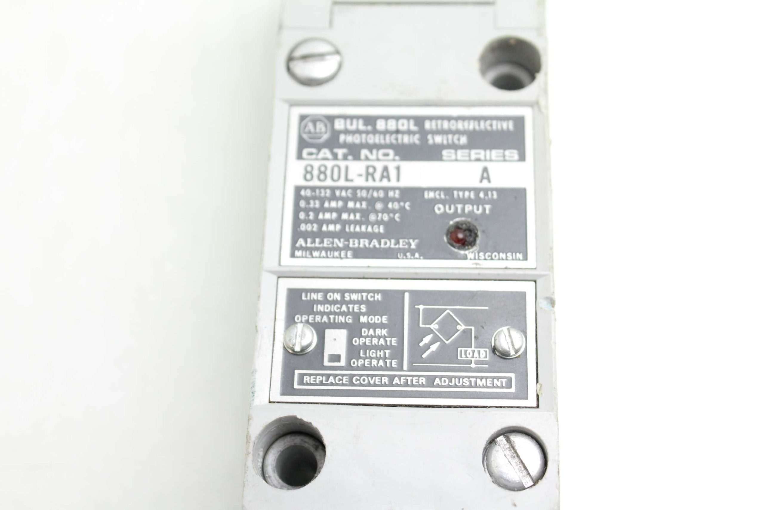 Allen-Bradley 880L-RA1 Photoelectric Retroreflective Photo Switch A Series - Used - Image 11