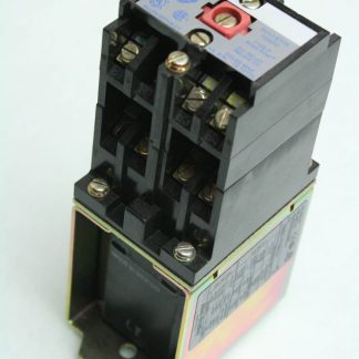 Allen-Bradley Nema Industrial 700DC-P700Z24 DC Relay 24V Coil - Used