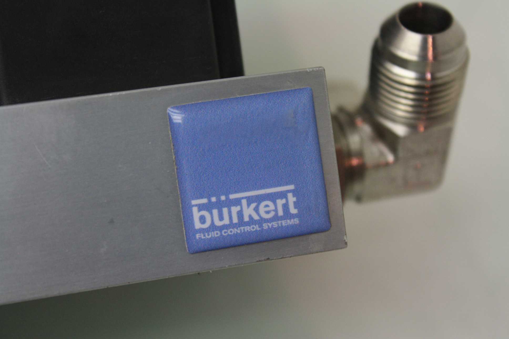 Burkert 98124994 Fuel Inlet Manifold MFC Flow Controller 4 Valves - Used - Image 17