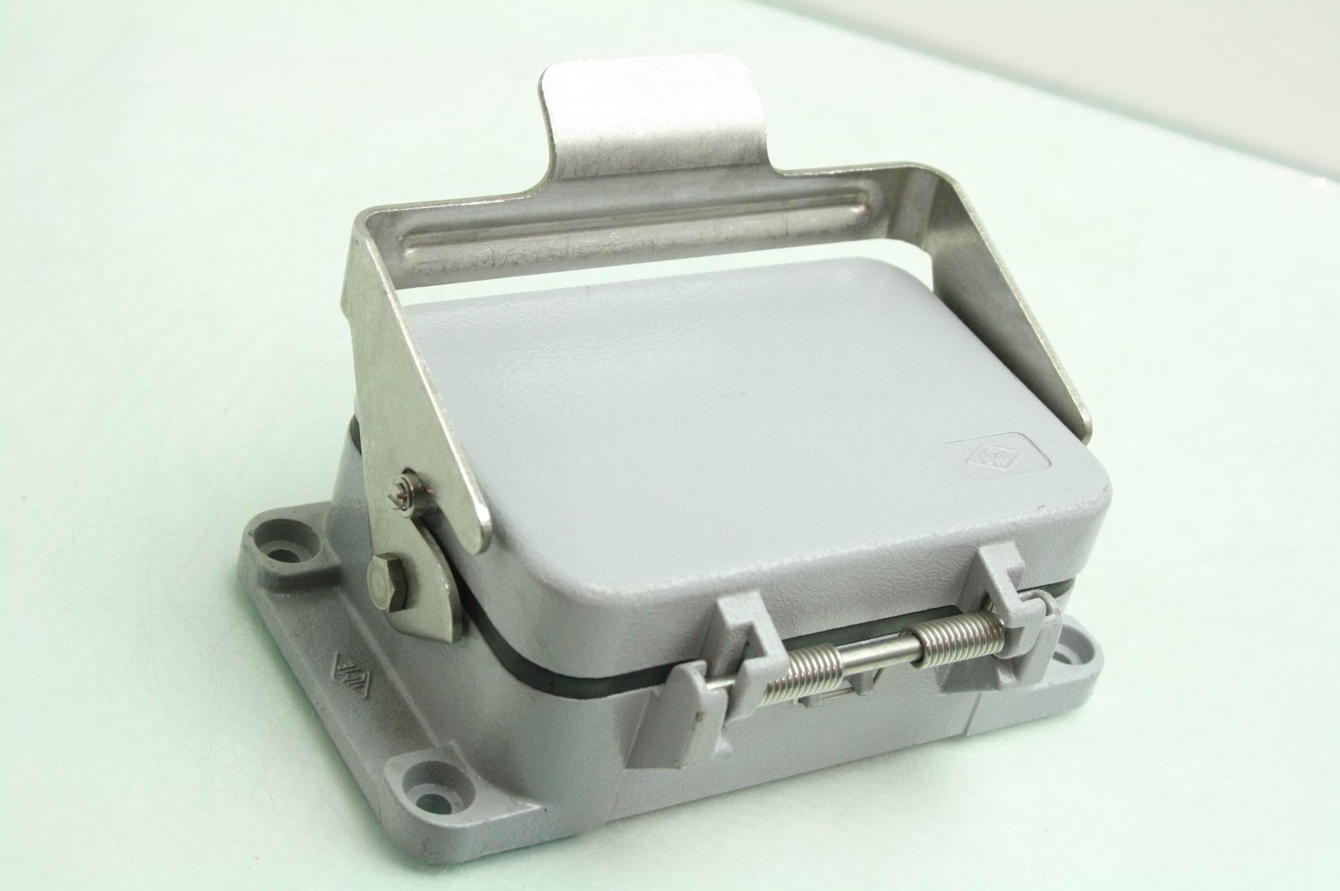 ILME CHI-48LS Bulkhead Panel Interface Housing with EPIC H-BE 24 SS DR Connector - Used - Image 15