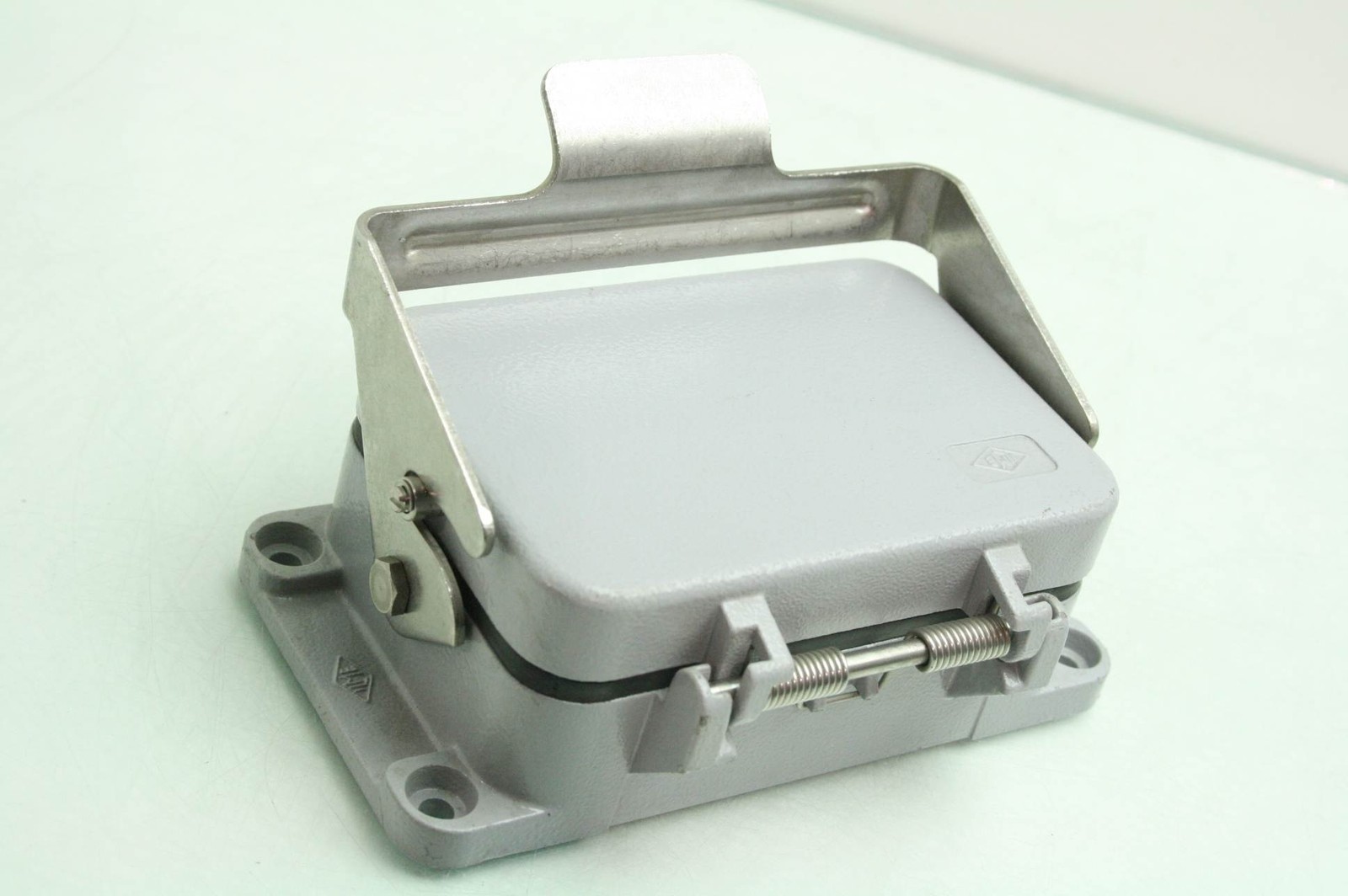 ILME CHI-48LS Bulkhead Panel Interface Housing with EPIC H-BE 24 SS DR Connector - Used - Image 6