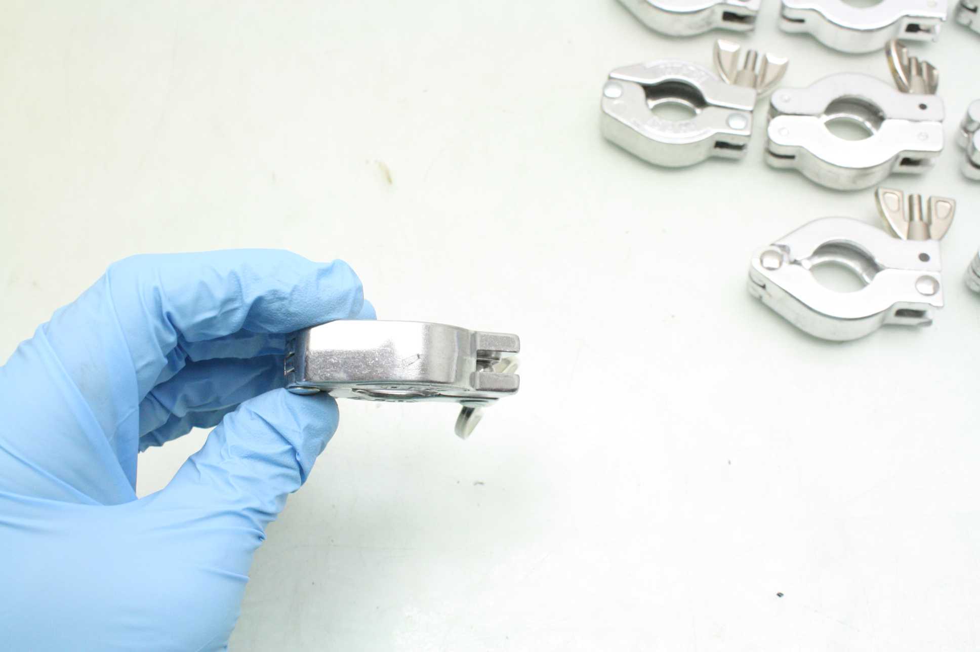 Lot of 20 Aluminum Sanitary Clamps / 1" / C- Clamps - Used - Image 11