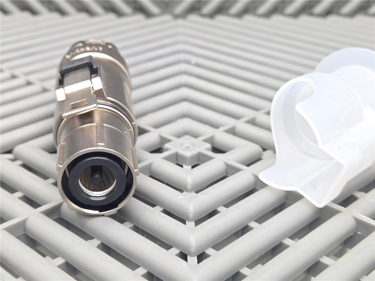 New Amphenol PL18Y-301-50 PowerLok Connector - New - Image 10