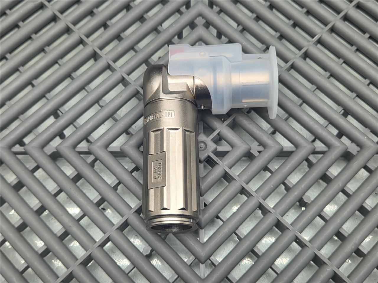 New Amphenol PL28W-301-50 PowerLok Right Angle Connector - New - Image 11