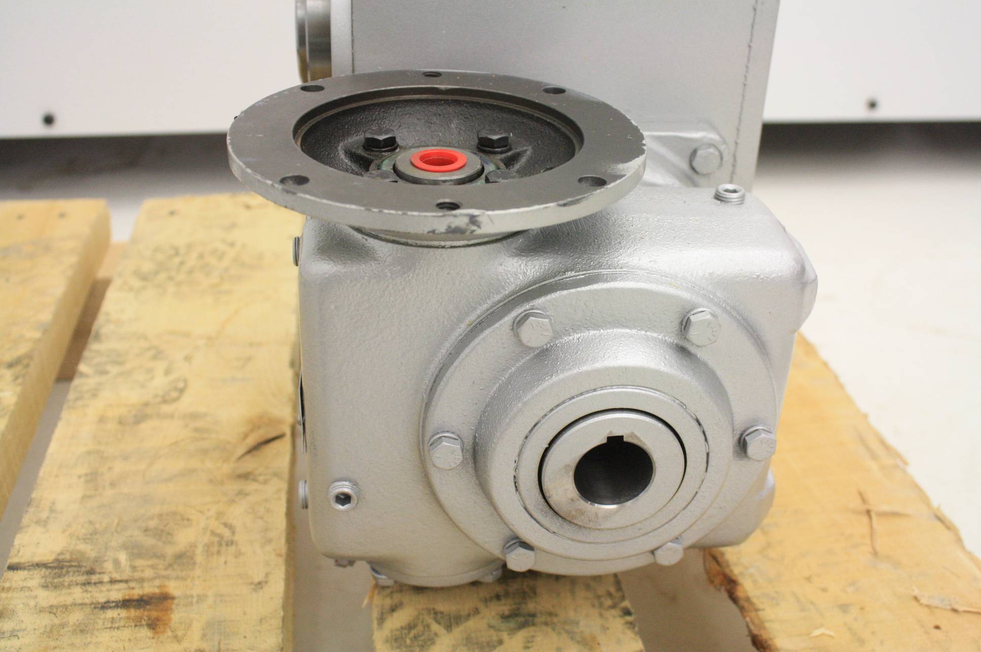 New Camco FD200-8/2-F100-270 Rotary Indexer 4 Stop / Position 270 Degree Index - New - Image 21