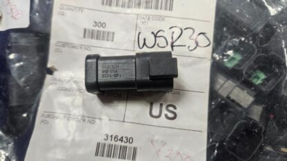 New Deutsch DT04-6P-EP14 Bussed Feedback Receptacle Plug Assembly 6 Pin - New - Image 13