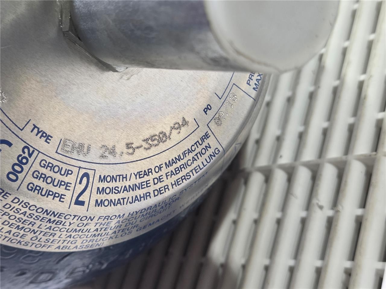 New Olaer EHV24,5-350/94 Hydraulic Accumulators 24,5L, 300 Bar, 4350 PSI - New other (see details) - Image 3