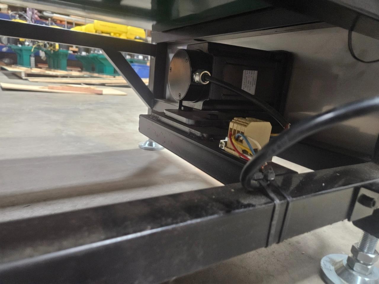 New Sunrise Electric Stainless ESD 45" x 32" Powered Belt Conveyor 220V - New - Image 13