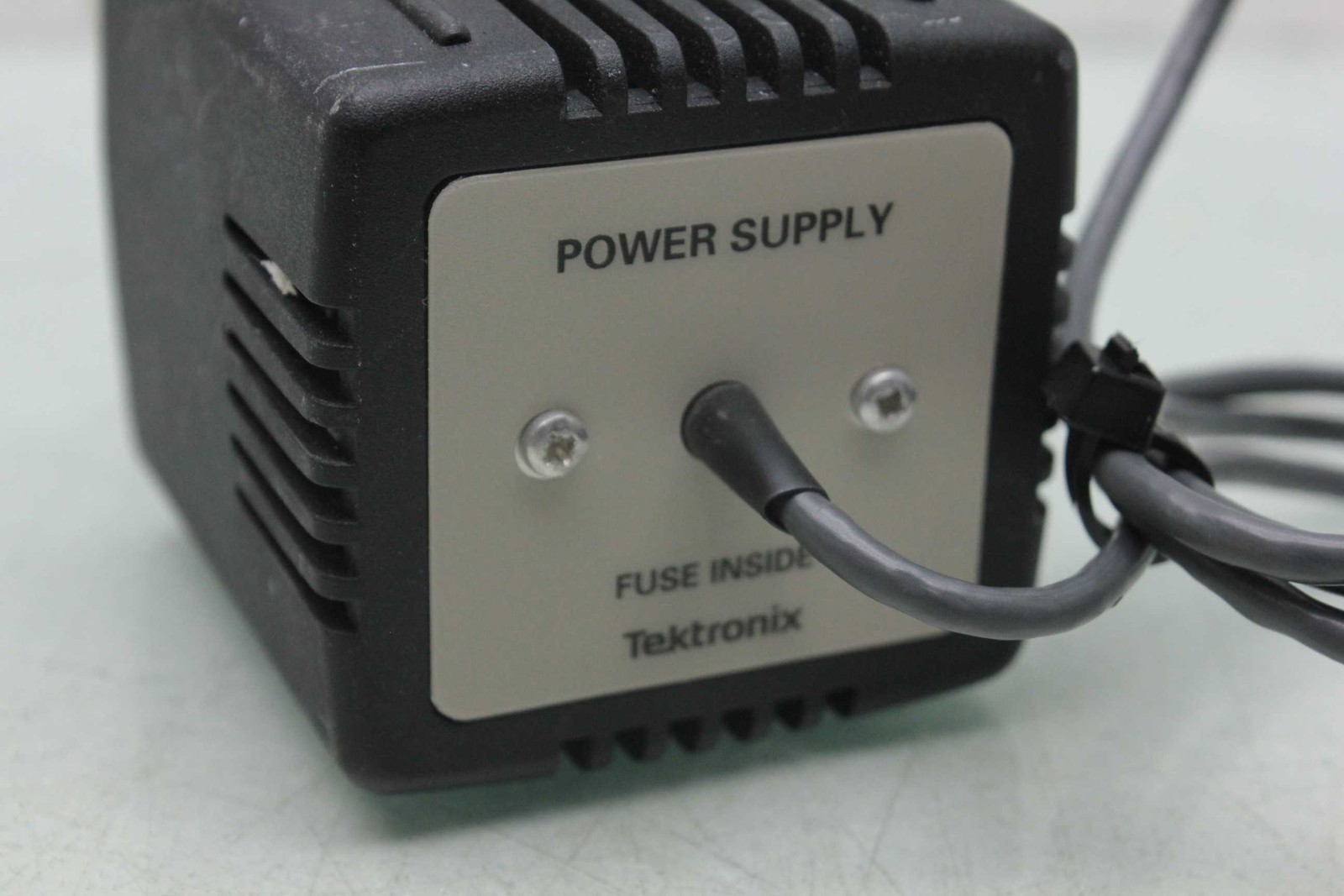 Tektronix P6046 Probe Amplifier Assembly With Power Supply - Used - Image 5