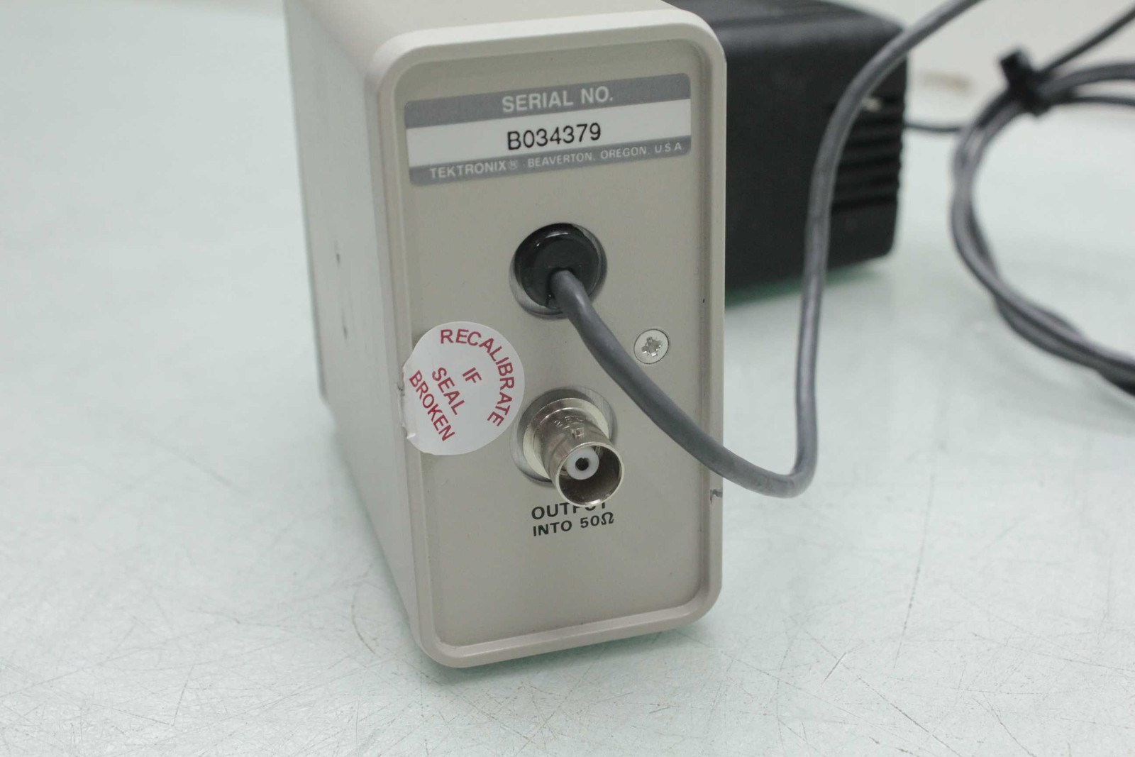 Tektronix P6046 Probe Amplifier Assembly With Power Supply - Used - Image 7