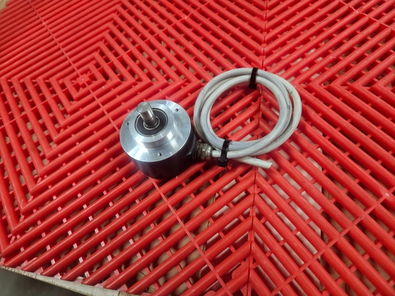 Wachendorff WDG-58B-4096-ABN-G24-K3-050 Incremental Shaft Encoder 4096 PPR - Used - Image 3