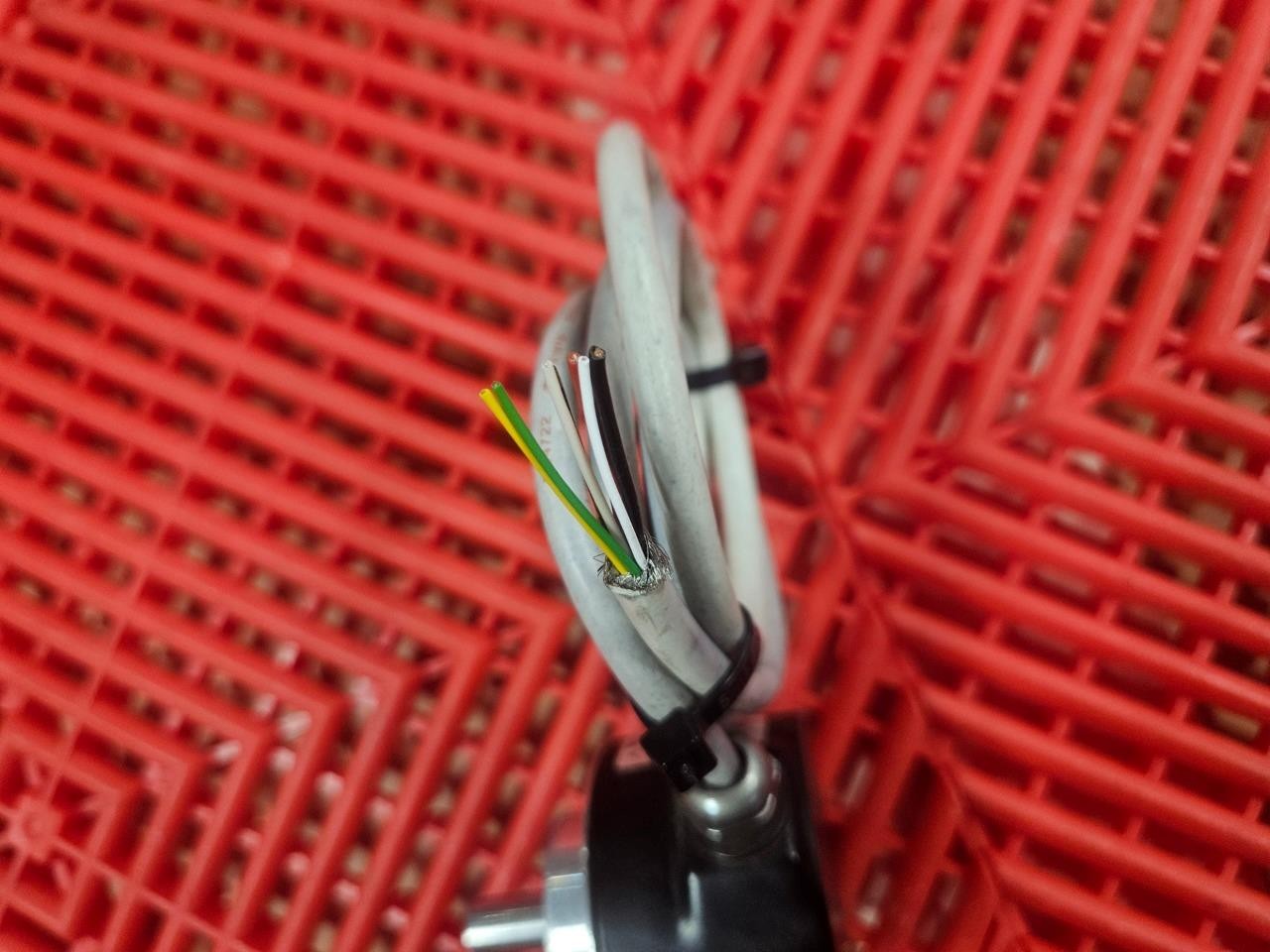 Wachendorff WDG-58B-4096-ABN-G24-K3-050 Incremental Shaft Encoder 4096 PPR - Used - Image 5