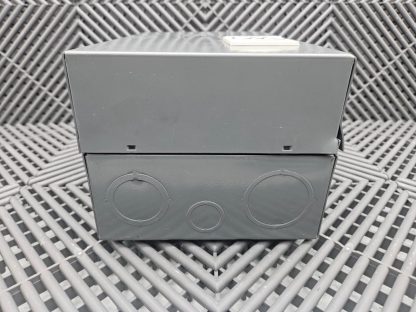 Westinghouse B200 Motor Starter 460 / 575V AC, 2 HP w/ B200 Enclosure - Used - Image 6