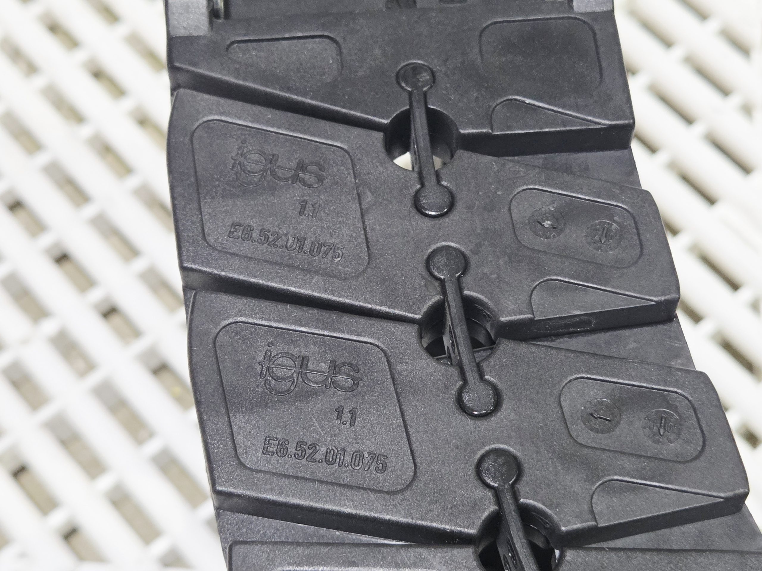 igus E6.52.01.075 Energy Chain Cable Carrier 30" w/ Brackets Used Lot of 4 - Used - Image 12