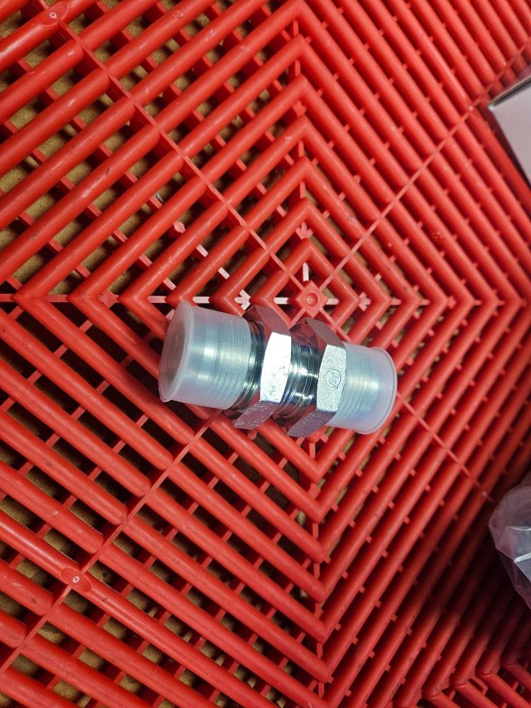 (18) Brennan 2700-LN-16-16 Straight -16 Bulkhead 1" JIC Flare Fitting 16MJ-16MJ - New - Image 12