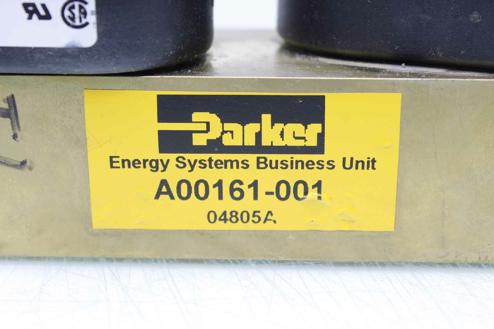 (2) Parker 71215J21MN00NUC222C2 Double Acting 24V DC Solenoid Valve A00161-001 - Used - Image 3