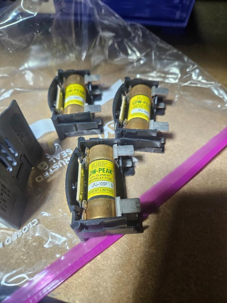 3 New Buss JTN60030 Fuse Holder 30A / 600V Fuses LPJ-10SP - Used - Image 14