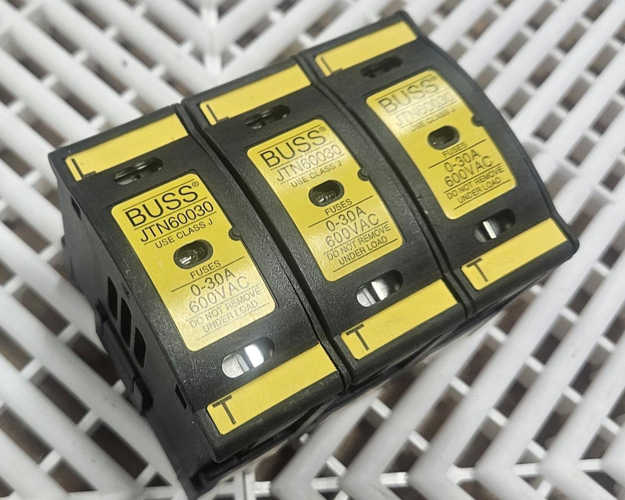 3 New Buss JTN60030 Fuse Holder 30A / 600V Fuses LPJ-10SP - Used - Image 9