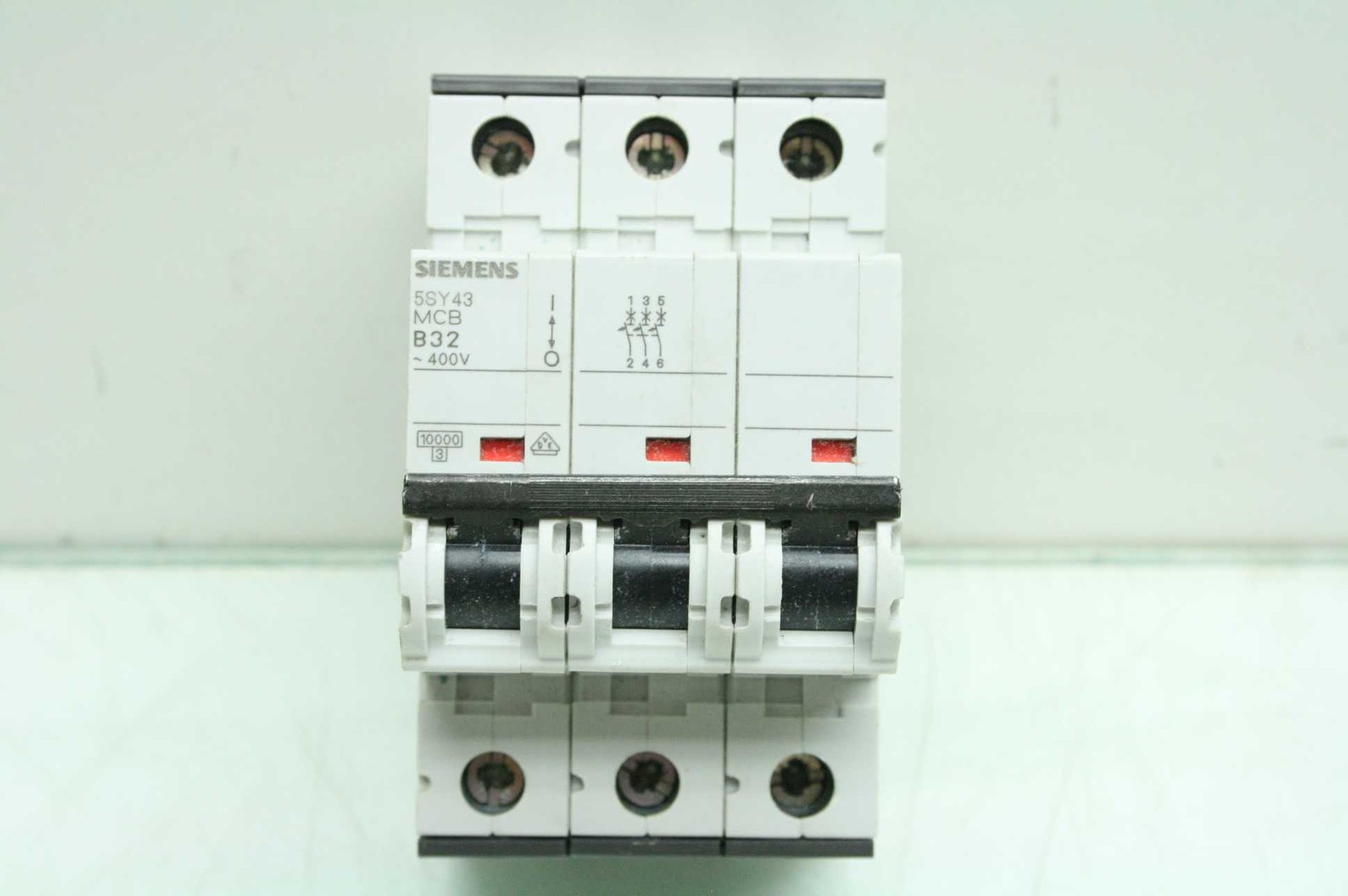 4 Siemens Circuit Breakers 5SY4332-6, 5SY4340-8, 5SY4116-8, 5SY4111-7 - Used - Image 13