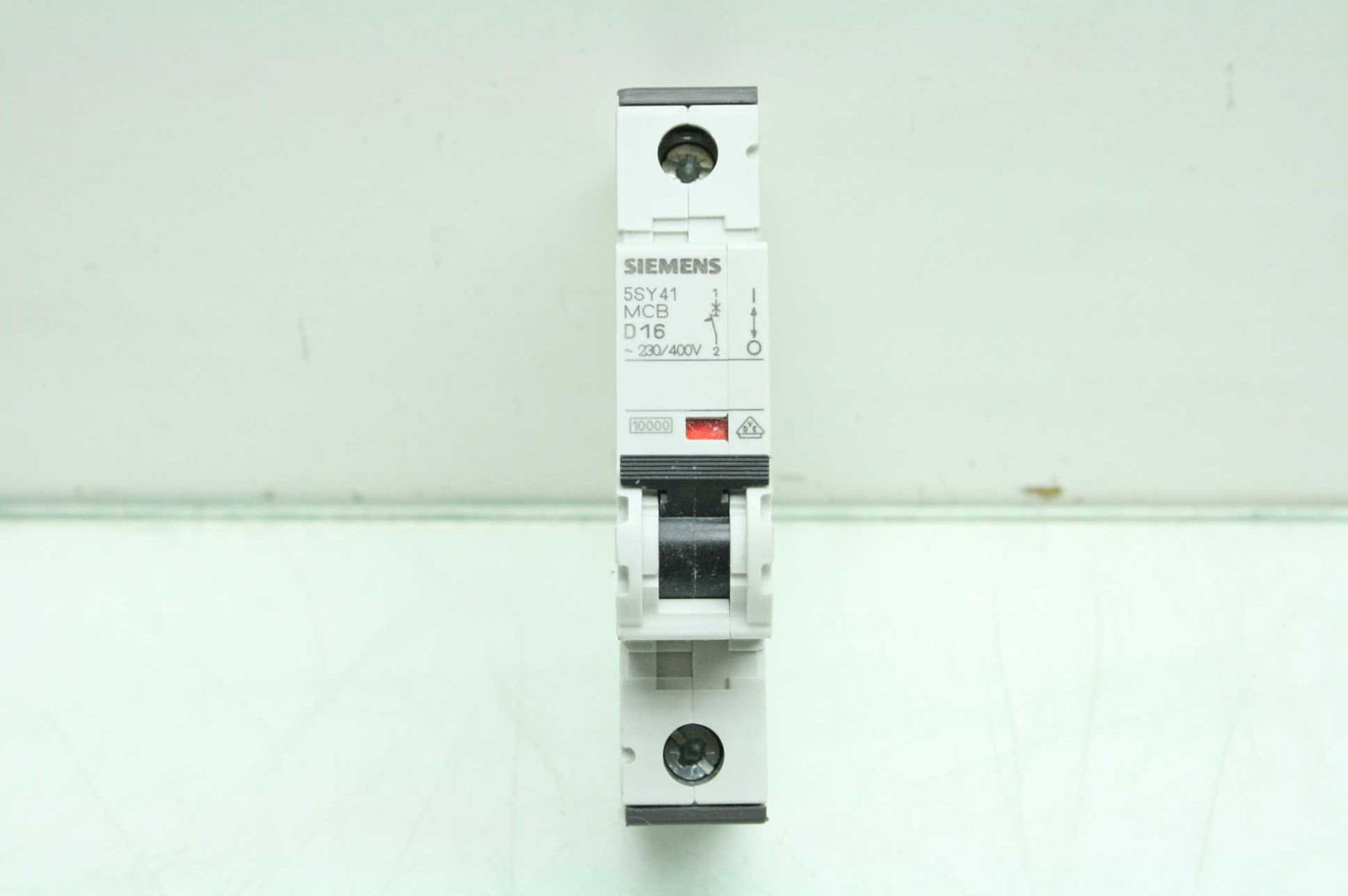 4 Siemens Circuit Breakers 5SY4332-6, 5SY4340-8, 5SY4116-8, 5SY4111-7 - Used - Image 8