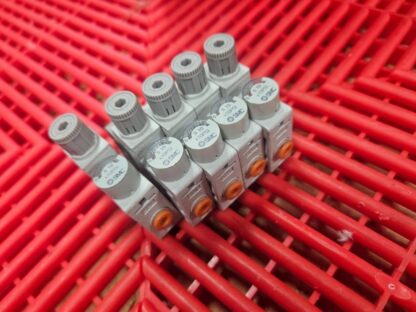 5 SMC ARM5SA-56-AZ Single Unit Type Inline Regulator 7~105 PSI 5/32" In/Out - Used