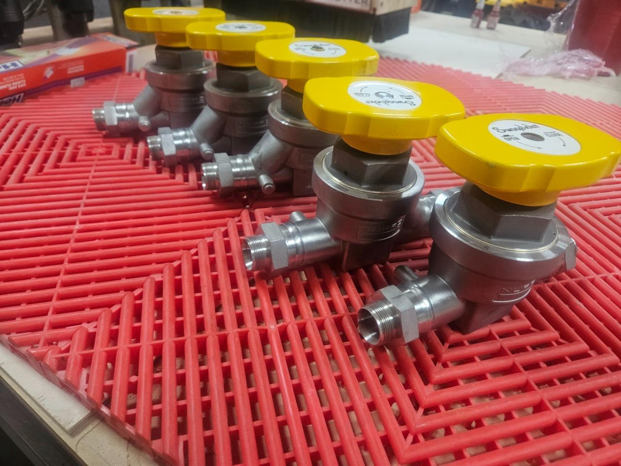 5 Swagelok 6L-LD16-AAXX-YW High Flow 3/4" Diaphragm Valve 300 PSI / 316SS - Used - Image 18