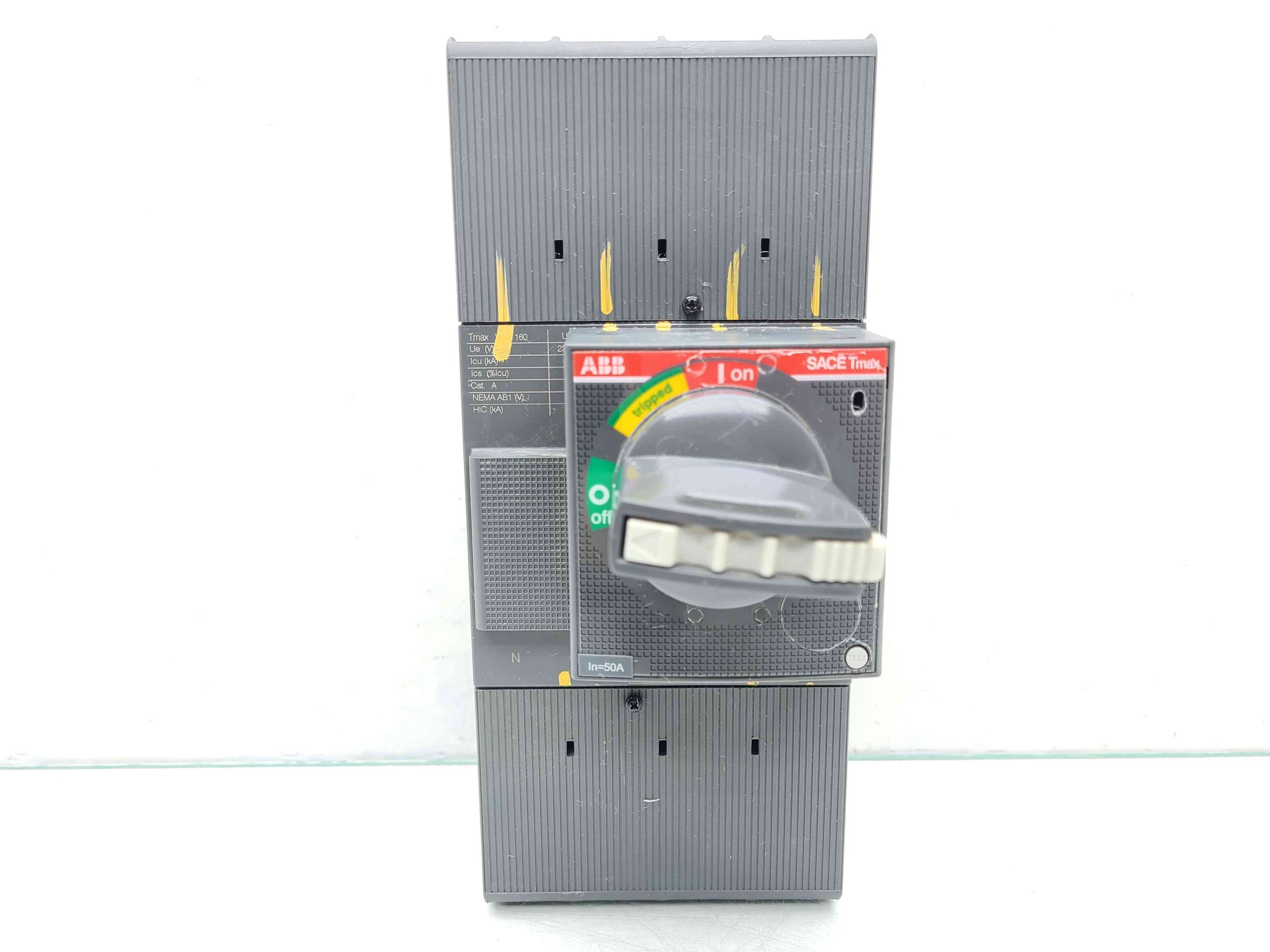 ABB SACE Tmax XT1B 160 690VAC-500VDC Four-Pole Circuit Breaker - Used - Image 11