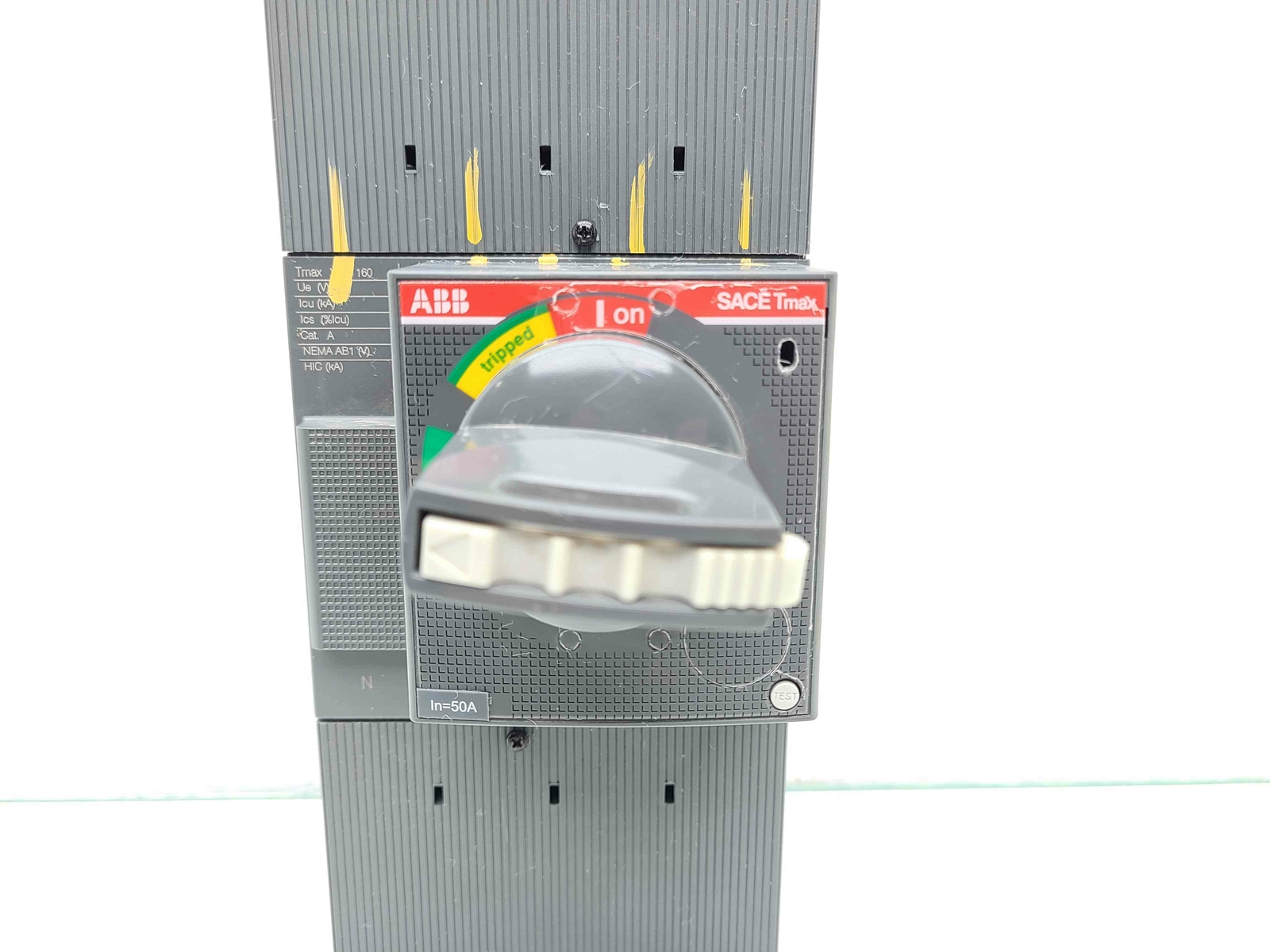 ABB SACE Tmax XT1B 160 690VAC-500VDC Four-Pole Circuit Breaker - Used - Image 9