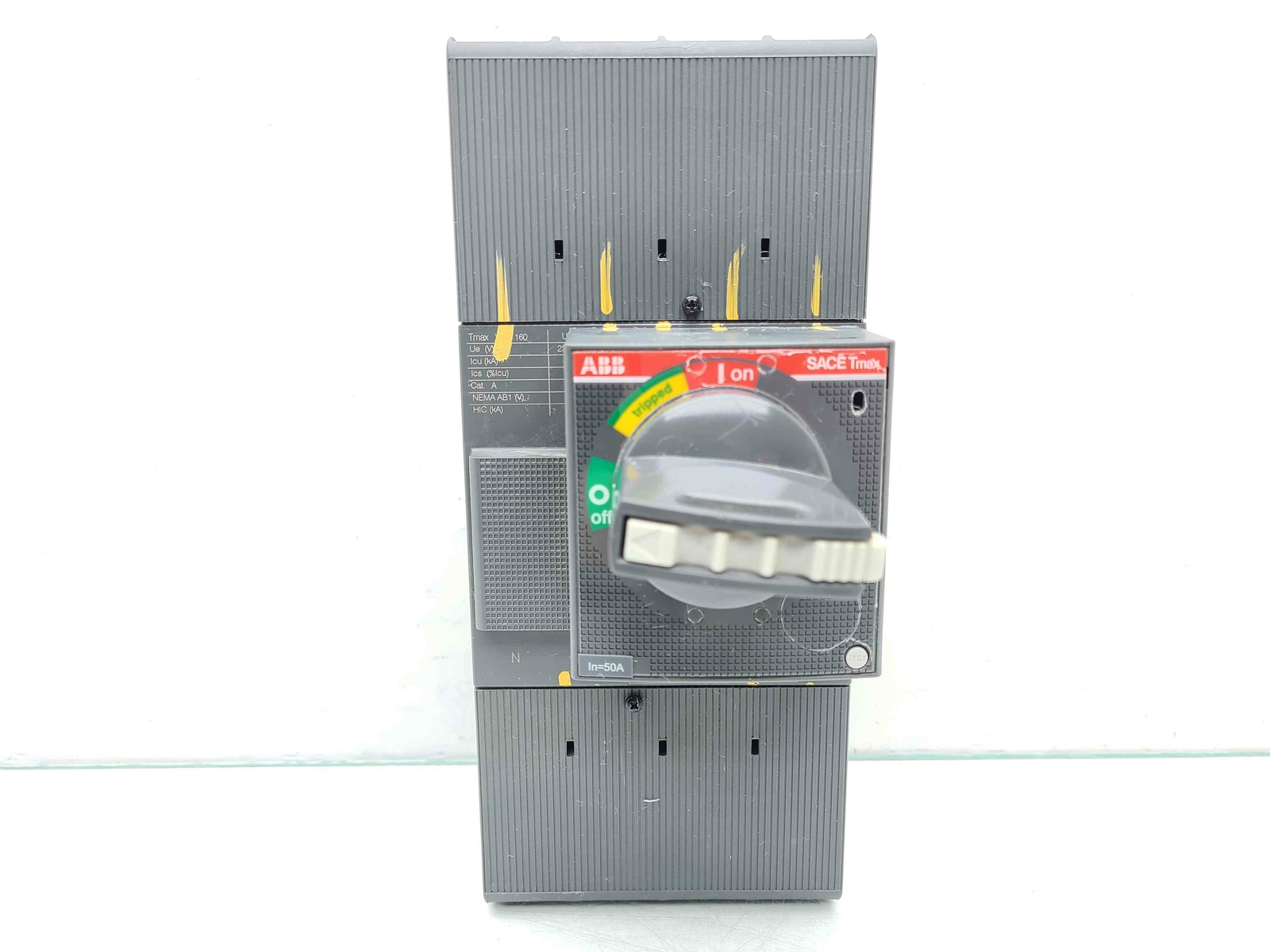 ABB SACE Tmax XT1B 160 690VAC-500VDC Four-Pole Circuit Breaker - Used