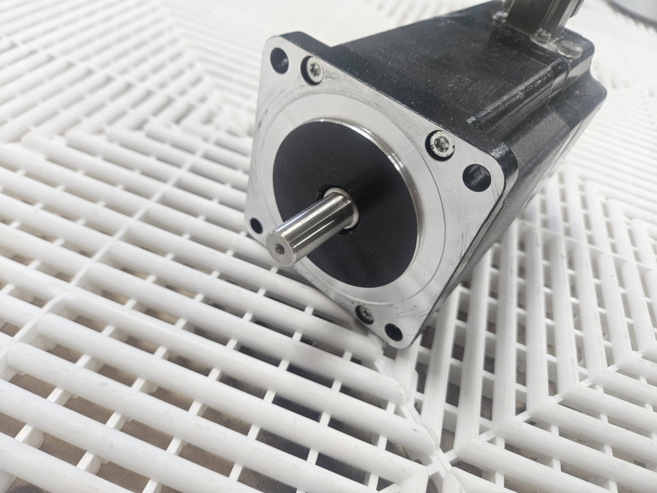Berger Lahr VRDM3910/50LWCOO 4 Nm 230VAC Stepper Motor - Used - Image 13