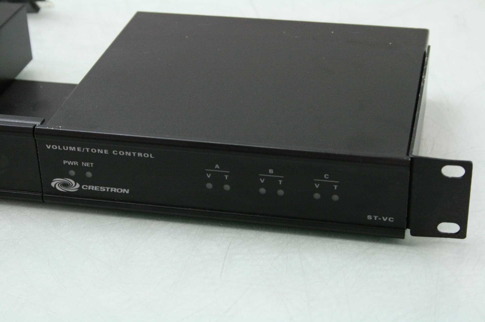 Crestron CEN-TVAV Control Module with ST-VC Volume Control on Module Rack Mount - Used - Image 12