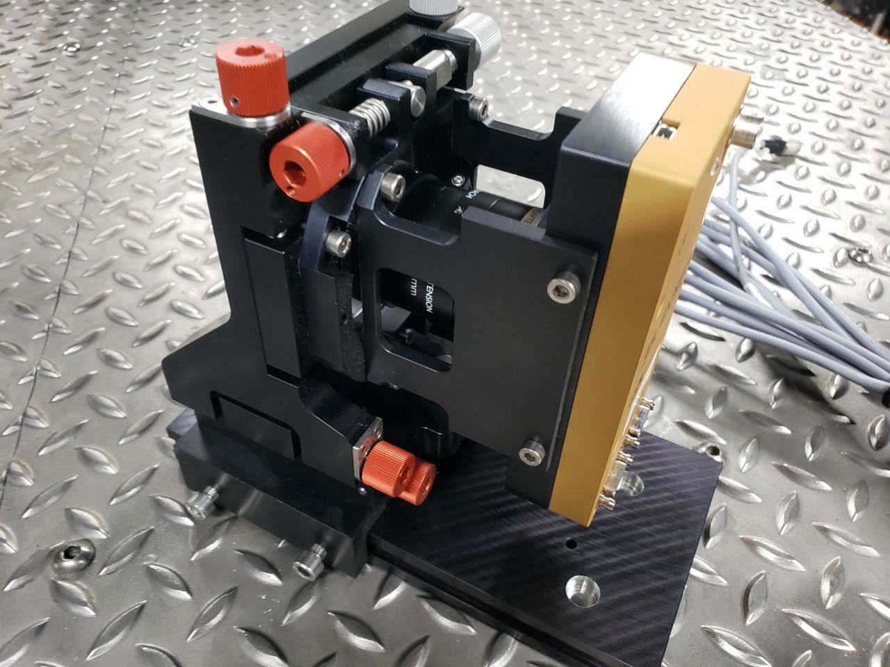 Eliixa EV71YC4MCL8005-BA1 E2V Machine Vision Line Camera 8K Camera Link - Used - Image 4