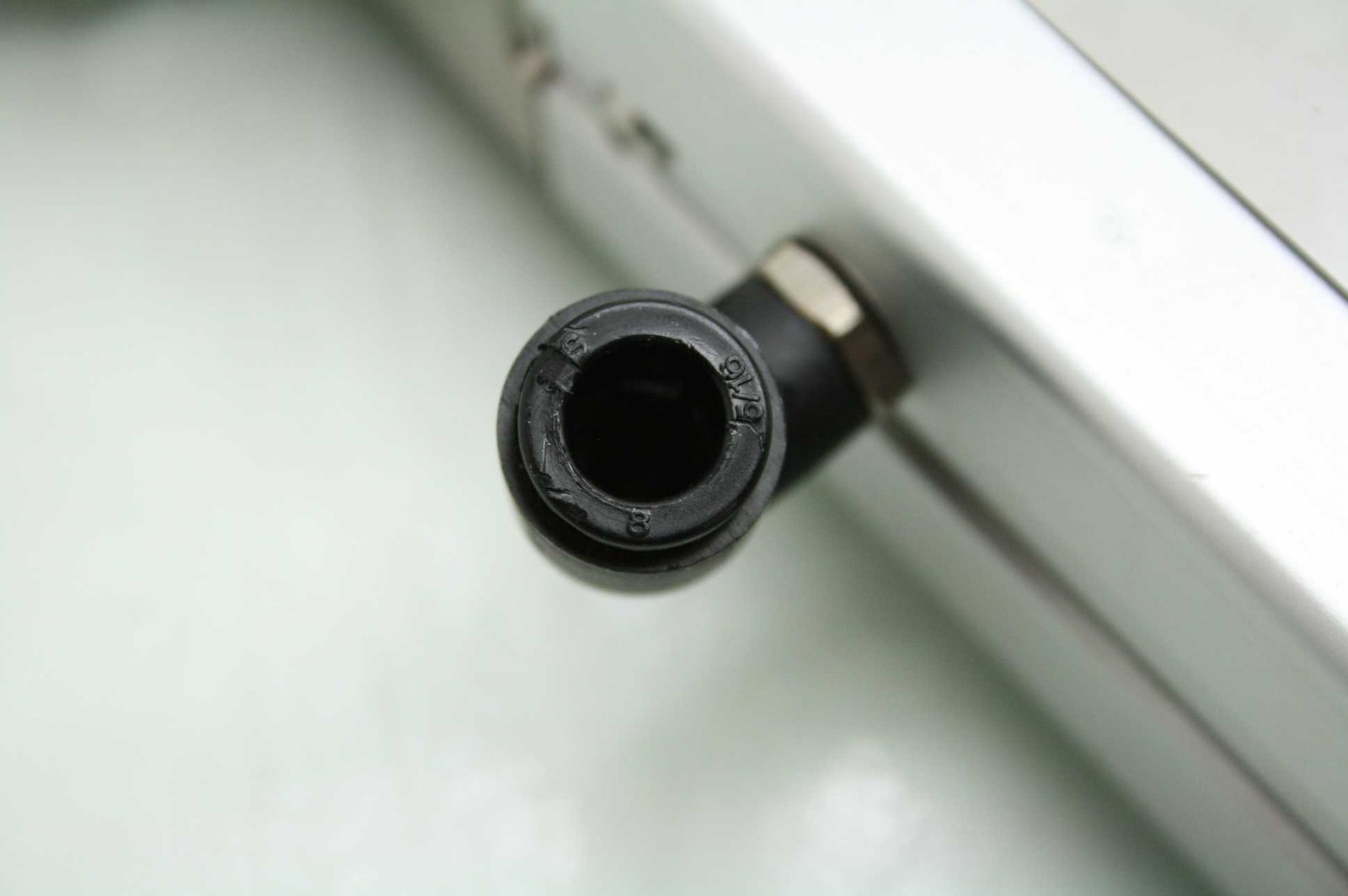 IAI DSCR-SA5-I-20-6-100 Ball Screw Drive Actuator 100mm Travel 100410846 Drive - Used - Image 3