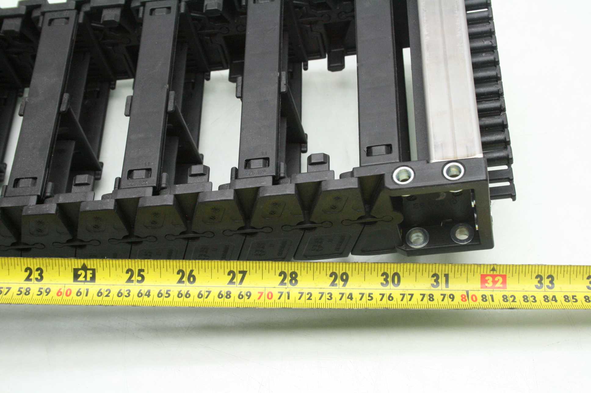 Igus E6-52 Series Energy Chain Cable Chain Cable Carrier 32" Long x 6" x 2.5" - Used - Image 15