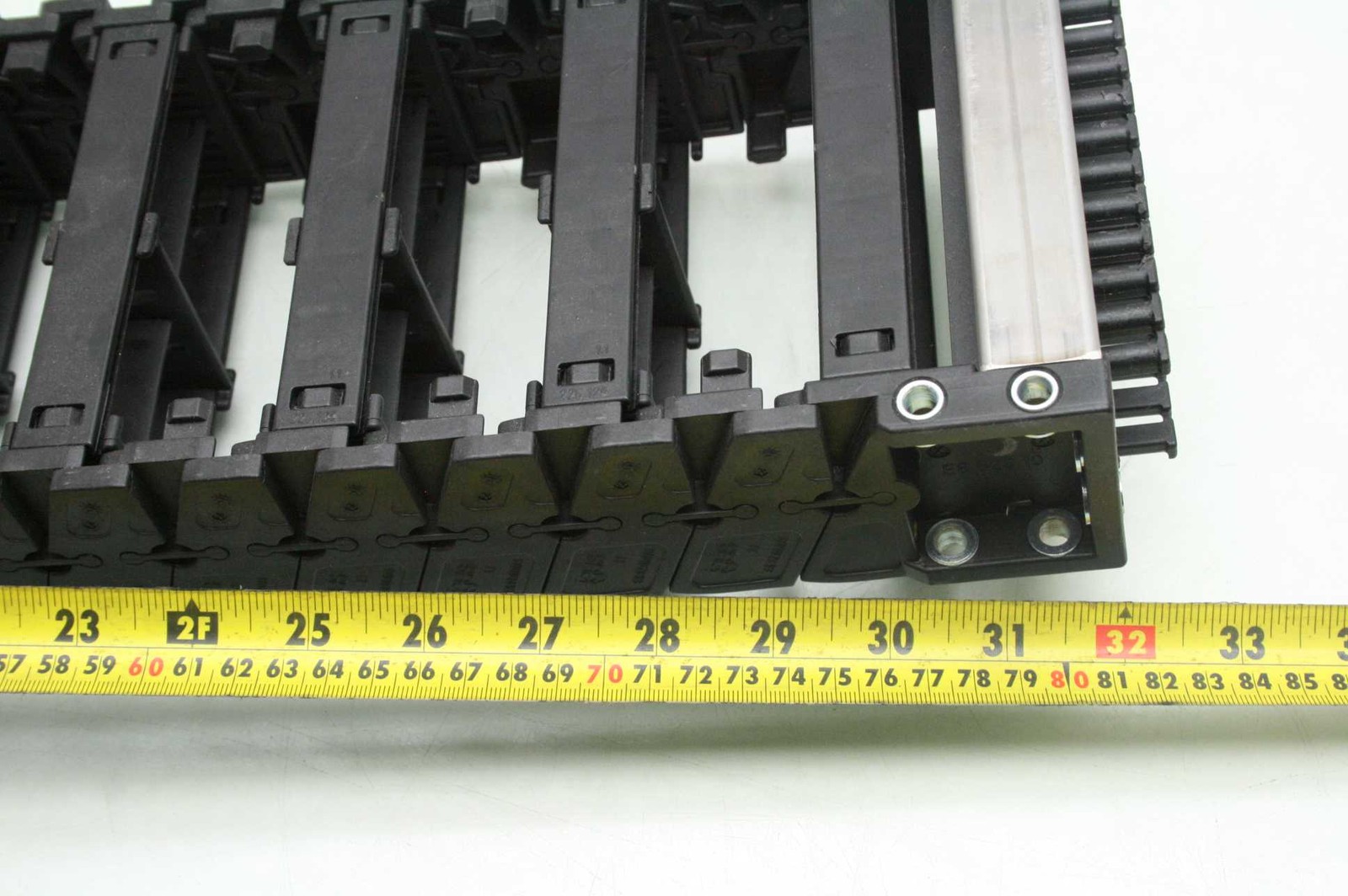 Igus E6-52 Series Energy Chain Cable Chain Cable Carrier 32" Long x 6" x 2.5" - Used - Image 6