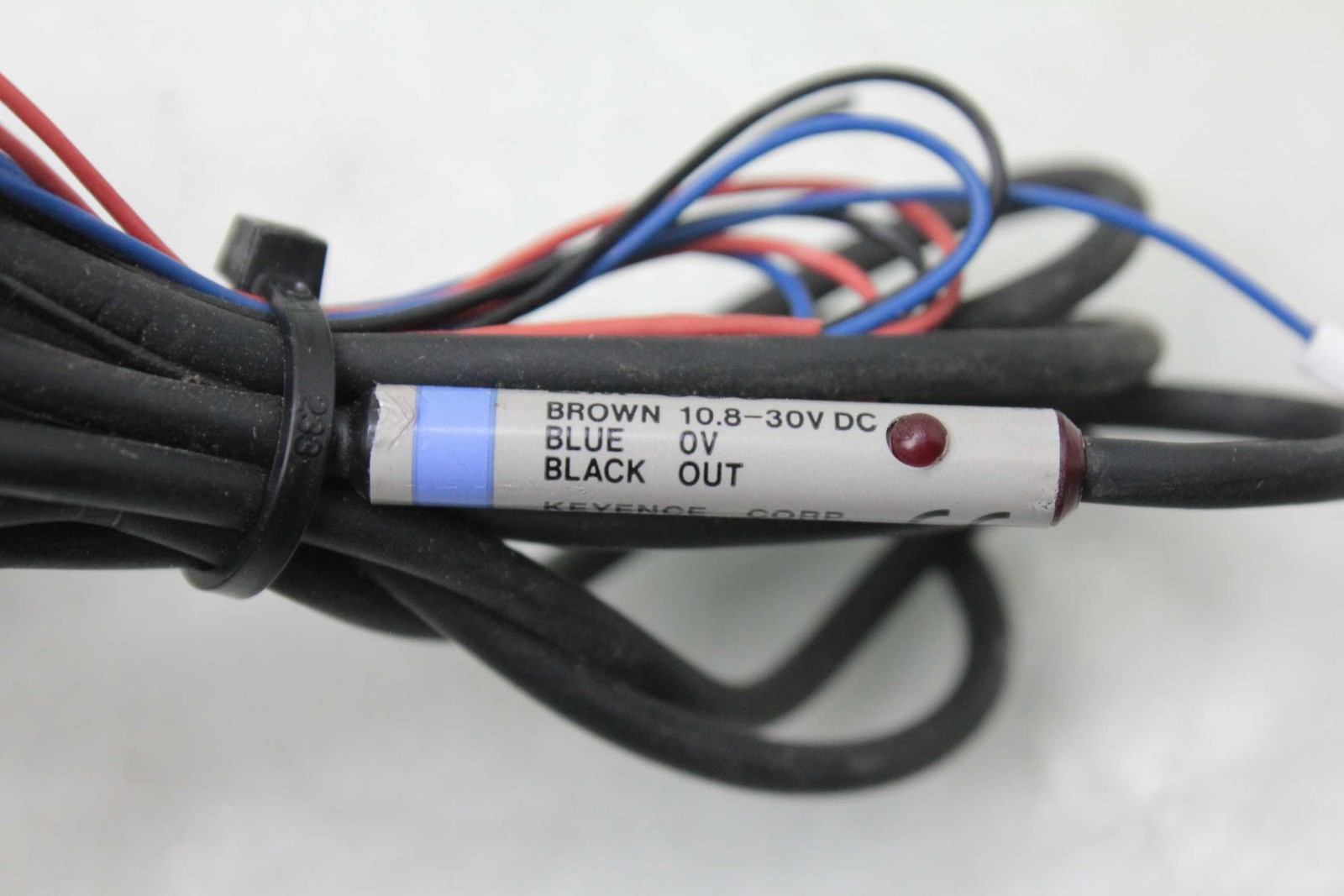 Keyence EM-080 Inductive Proximity Sensor 8mm Barrel 10-30V DC - Used - Image 3
