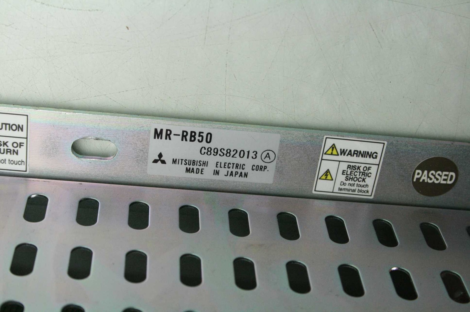 Mitsubishi MR-RB50 Braking Resistor 300W Regenerative Power / 13 Ohm Resistance - Used - Image 4