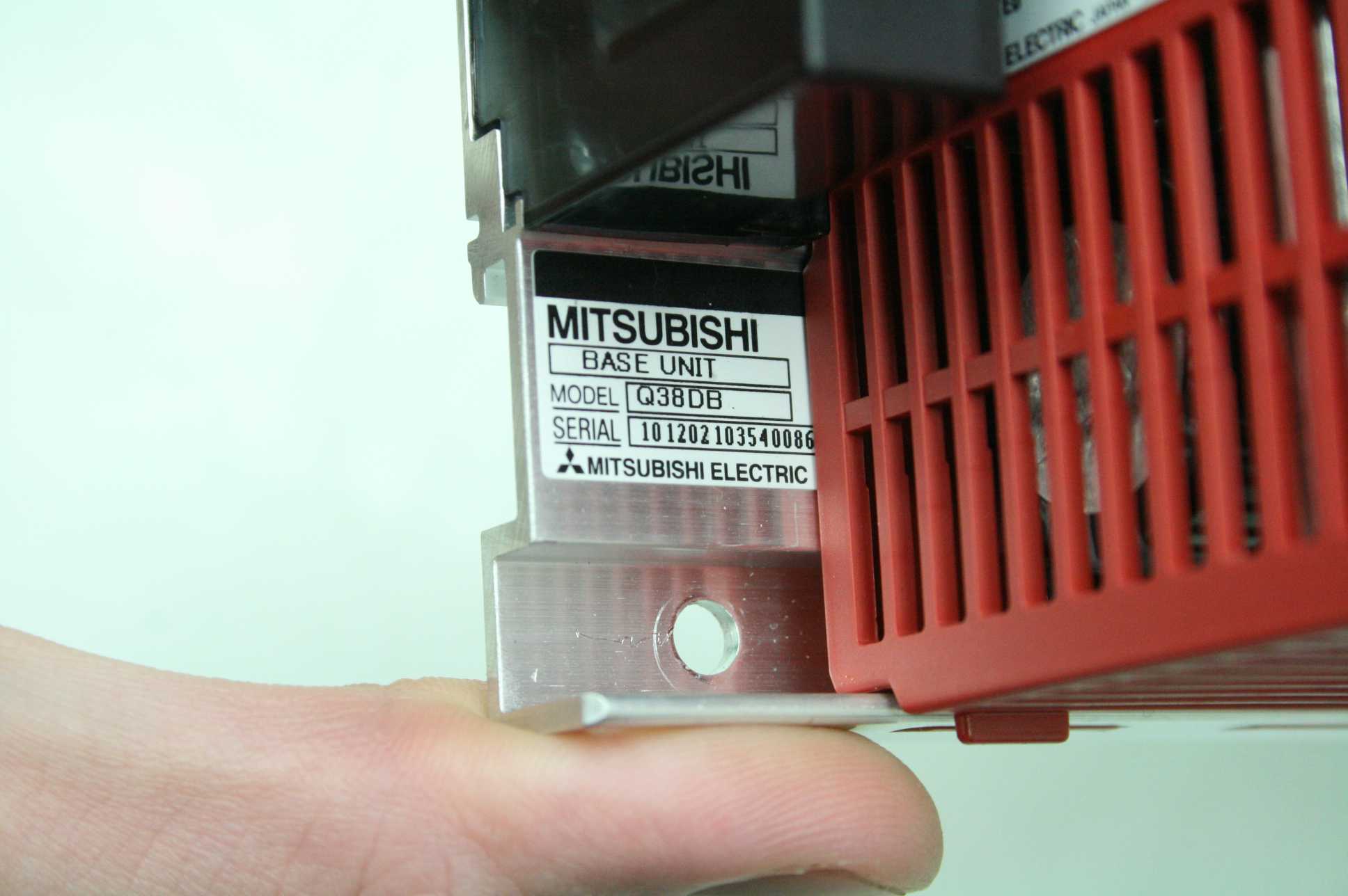 Mitsubishi Q38DB Base Unit w Q61P Power Supply / Mitsubishi Q Series 9 Slot Base - Used - Image 13