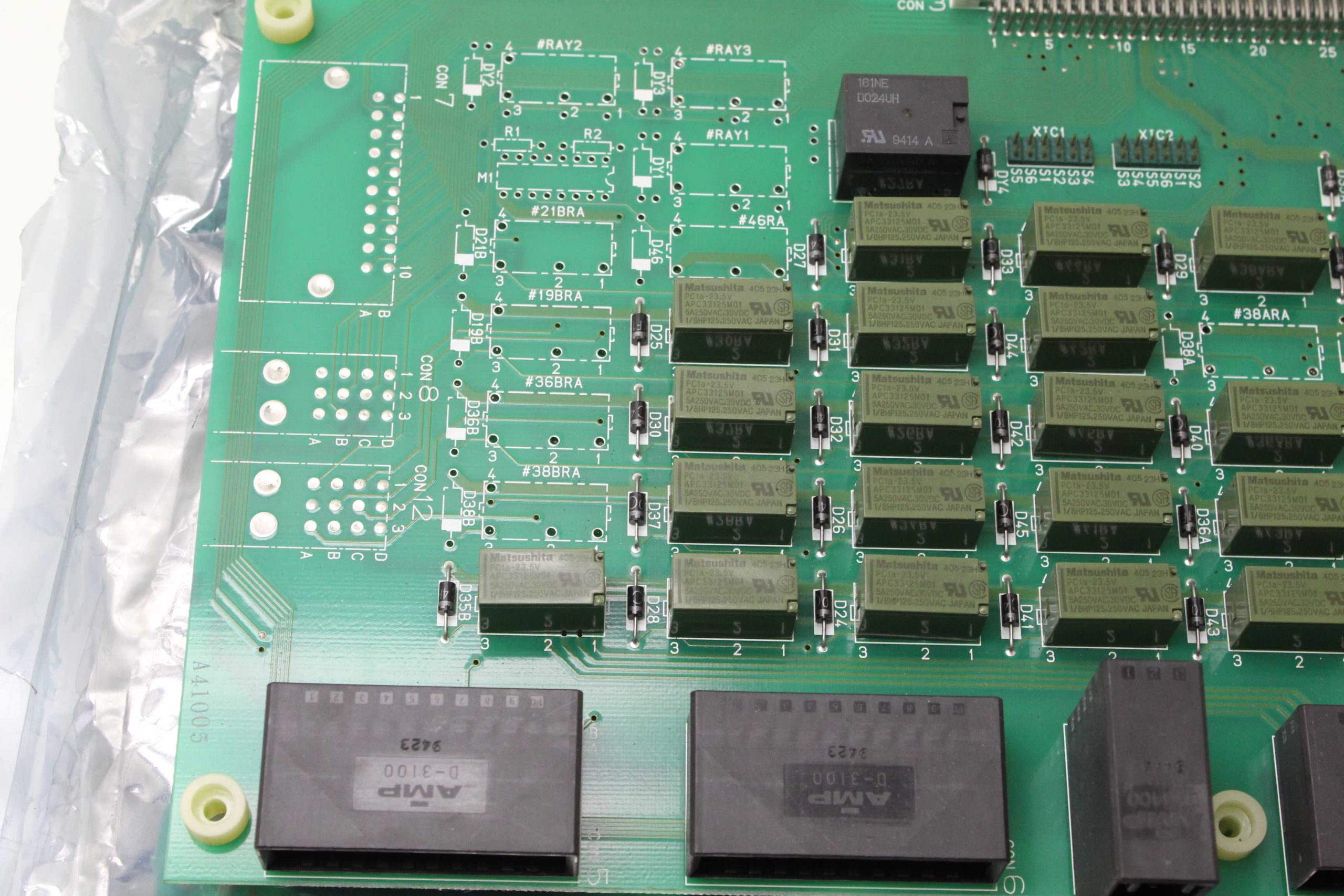 Mitsubishi RIFE-01-C / I/O Relay Control Board / Meldas / BY171A581G52 - Used - Image 10