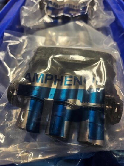 New Amphenol PL183X-301-70 Powerlok Connector 3 Way, 300A, 1 kV - New - Image 5