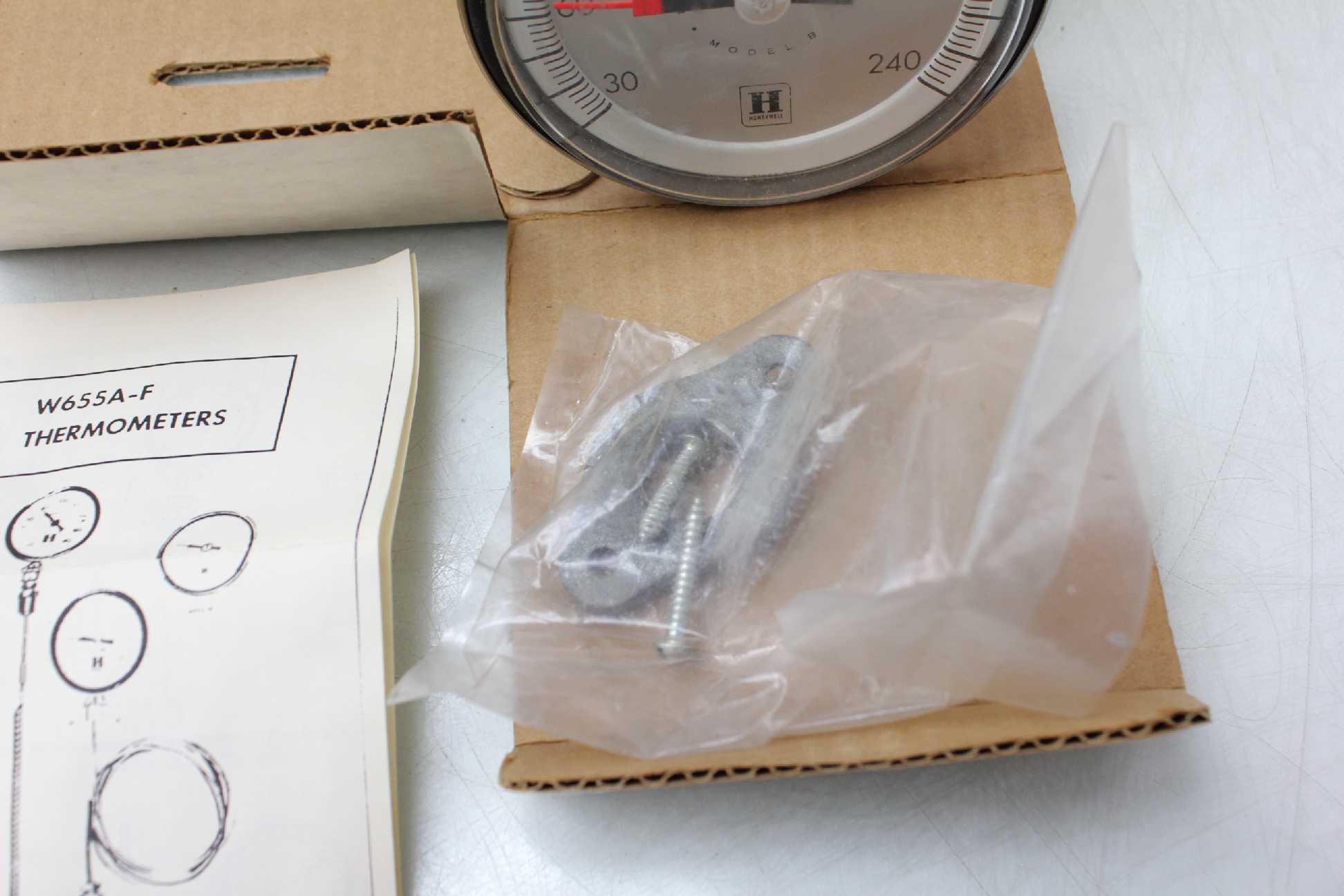 New Honeywell W655E-1016 Stainless Dial Insertion Thermometer 1/4" x 9" Stem - New - Image 16