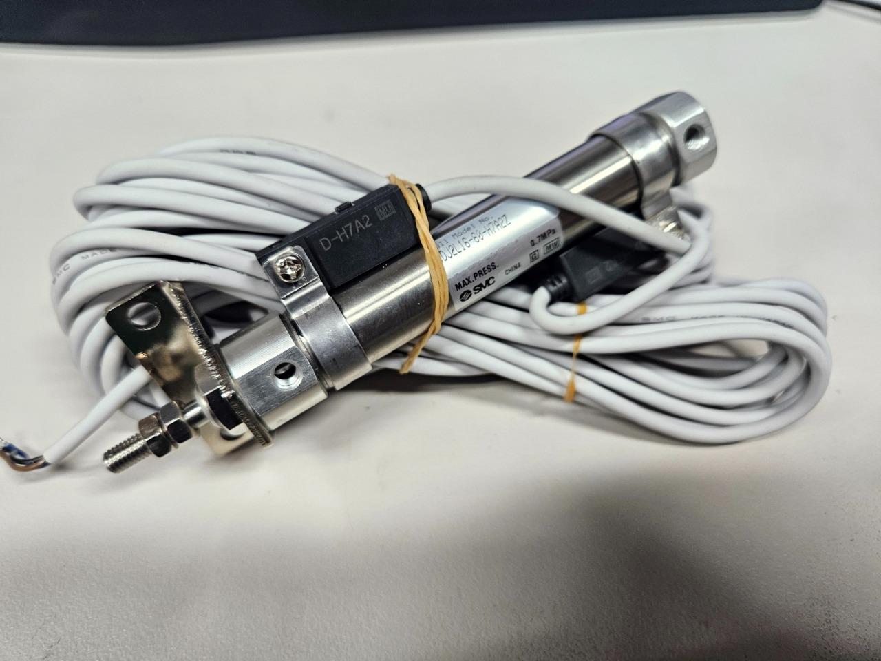 New SMC CDJ2L16-60-H7A2Z Pneumatic Cylinder 16mm x 60mm Stroke D-H7A2 Switch - New - Image 5