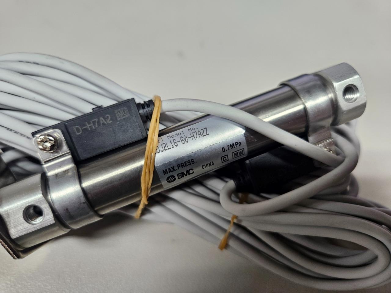 New SMC CDJ2L16-60-H7A2Z Pneumatic Cylinder 16mm x 60mm Stroke D-H7A2 Switch - New - Image 6