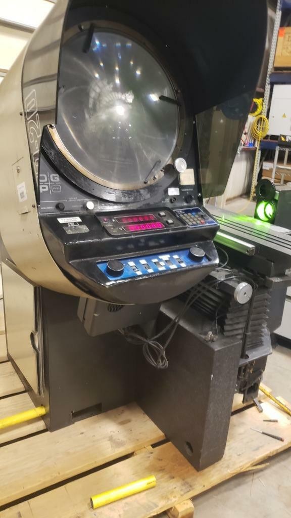 OPG OQ20 Optical Comparator 20" Motorized DRO w/10X / 20X / 50X Lenses - Used - Image 8