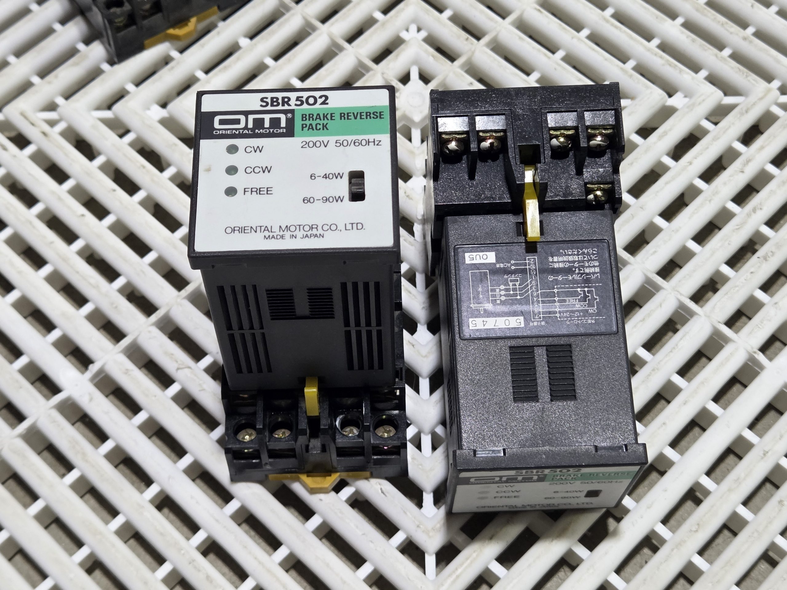 Oriental Motor SBR502 200V Brake Reverse Pack Relay Unit Lot of 4 - Used - Image 8