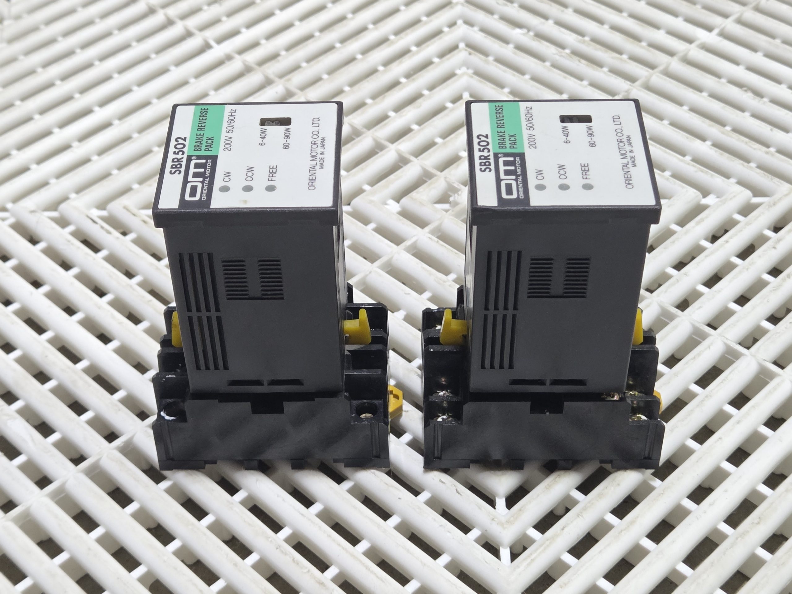 Oriental Motor SBR502 200V Brake Reverse Pack Relay Unit Lot of 4 - Used - Image 10