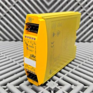 Pilz PNOZ mo4p 240VAC/ 24DC Safety Relay Module 773536 - Used